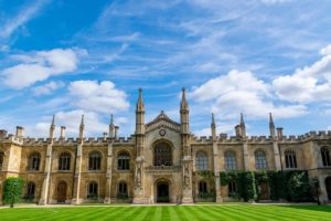 Apply for university in the UK, USA and Germany